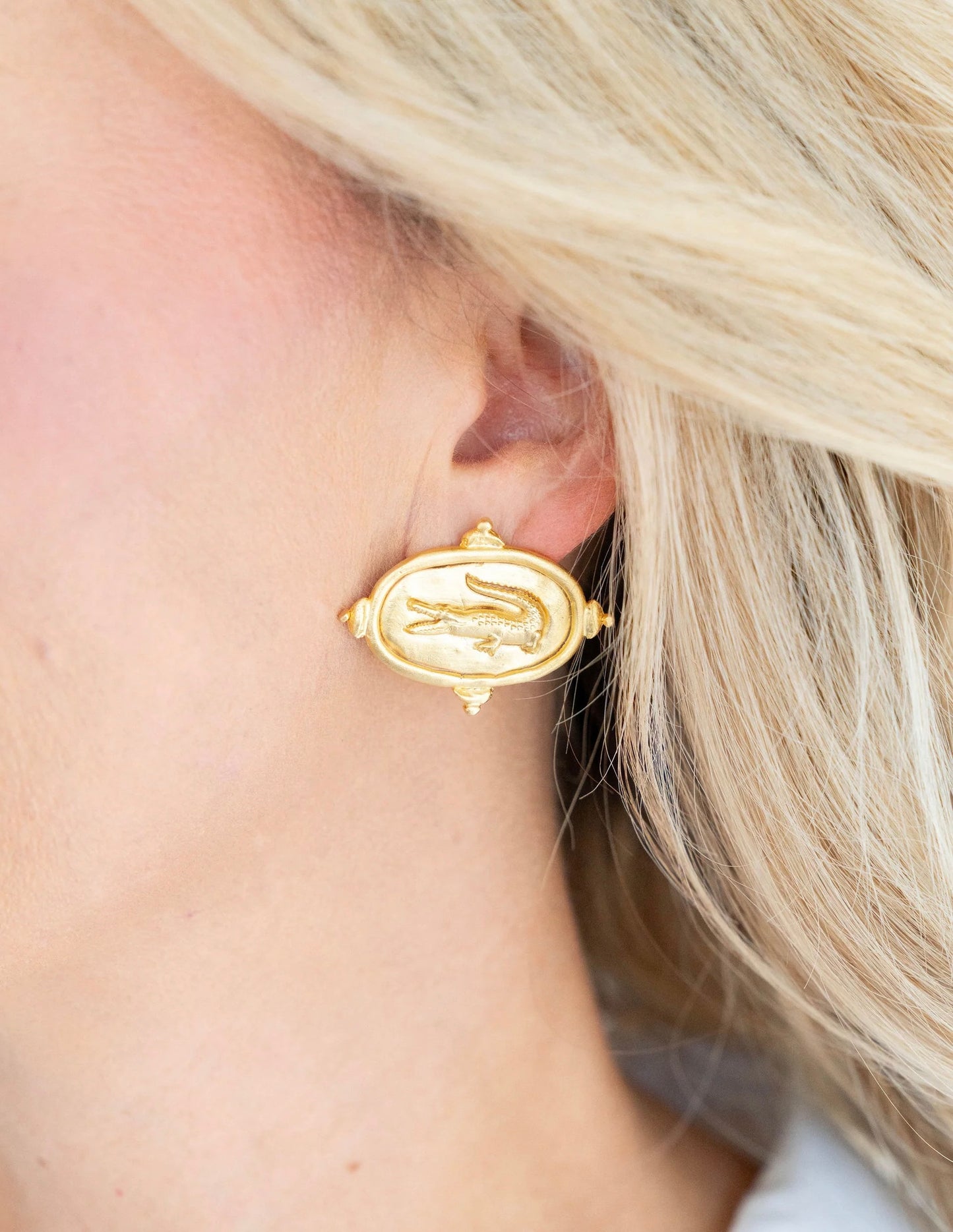 Alligator Intaglio Studs