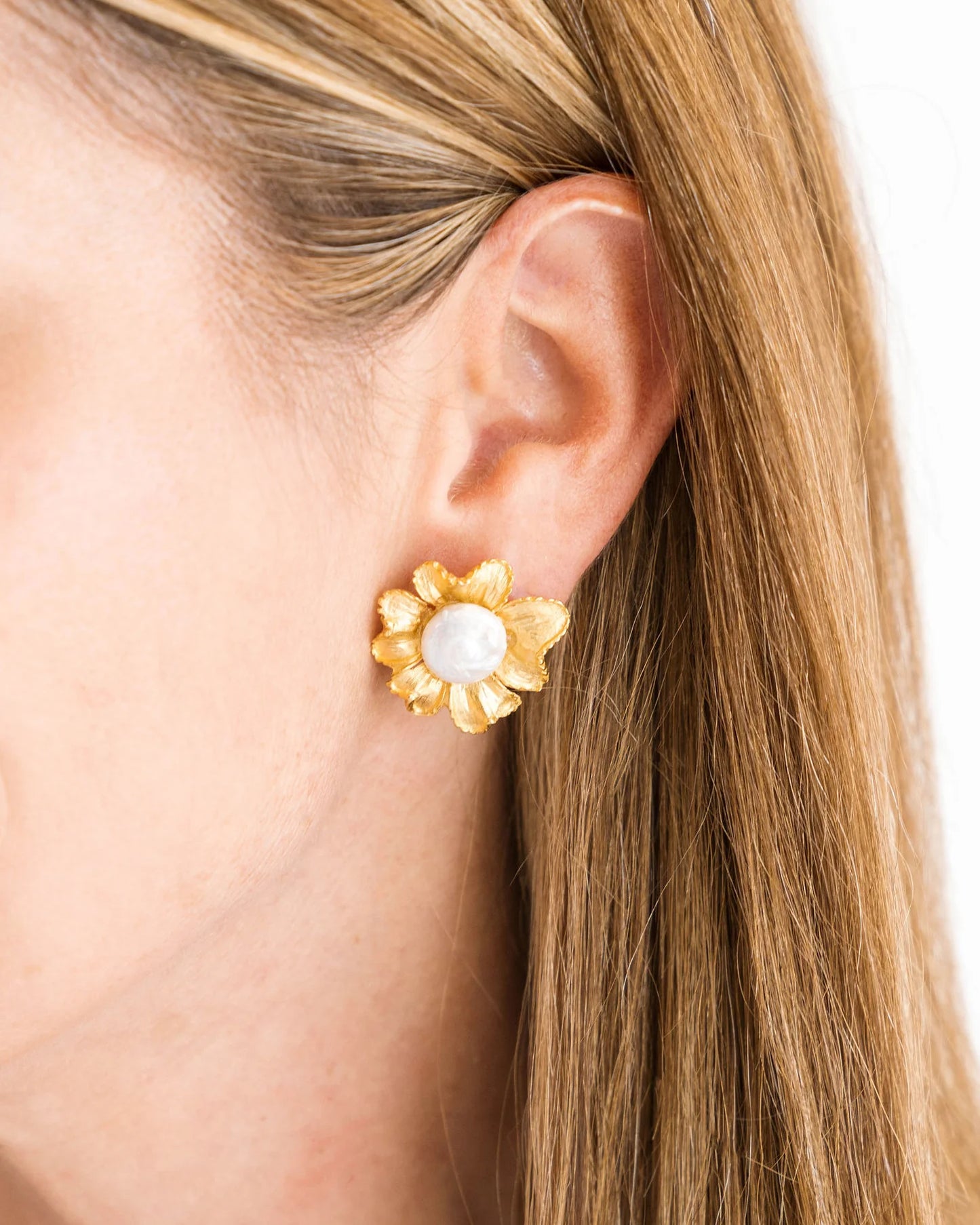 Marigold Pearl Stud